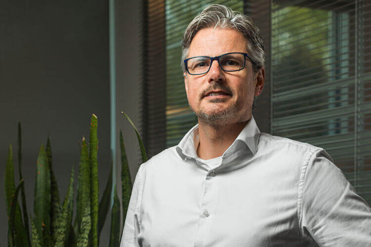 Tom - Sales manager